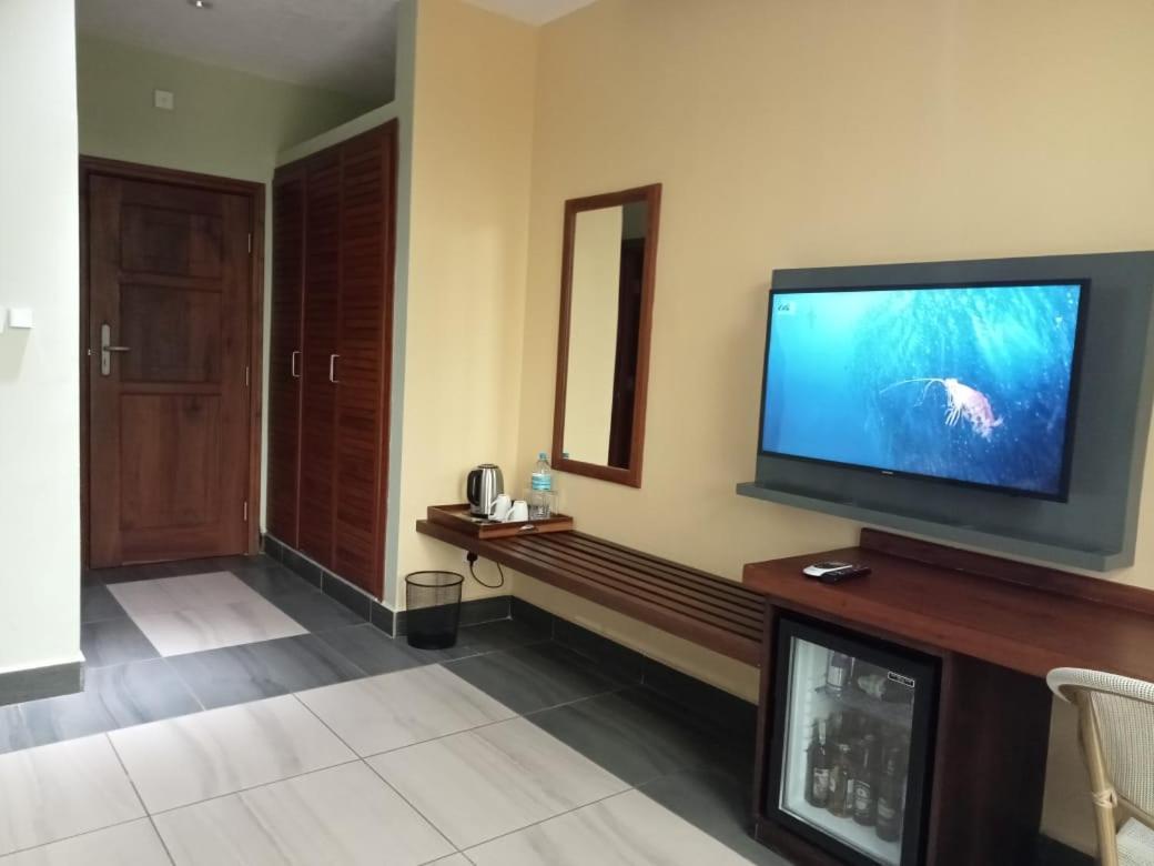 Cate Hotel Morogoro Экстерьер фото